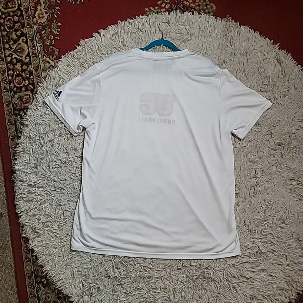*SOLD* Adidas UC Basketball Performance Tee Top Tshirt Short Sleeve Size 2XL - Picture 8 of 9